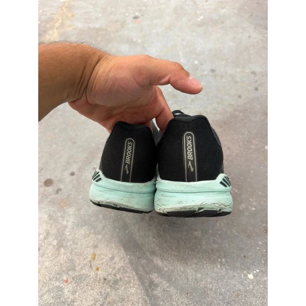 Brooks Launch GTS 8 Womens Running Shoes Black Mint Green 1203471B043 Size 8.5